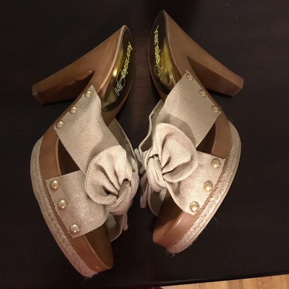 Shoes - Picture 3 of 5